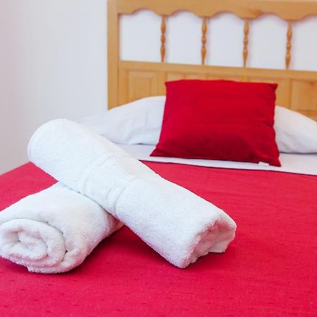 Apartamentos Puet San Antonio  Bilik gambar